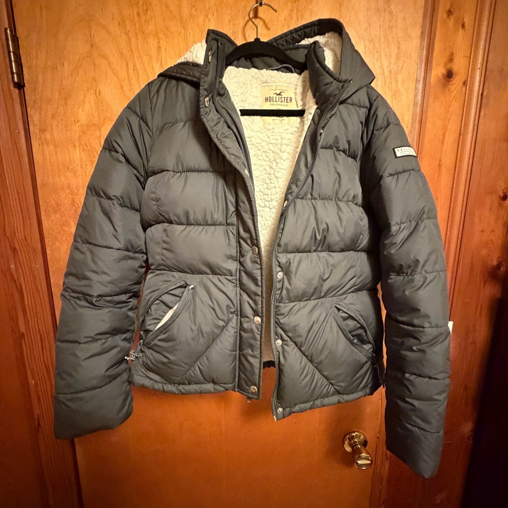 Hollister Black Quilted Puffer Jacket with Logo Patch